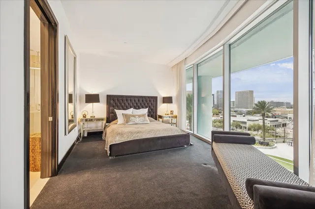 $489,000 | 1600 Post Oak Boulevard, Unit 1007, Houston, TX 77056