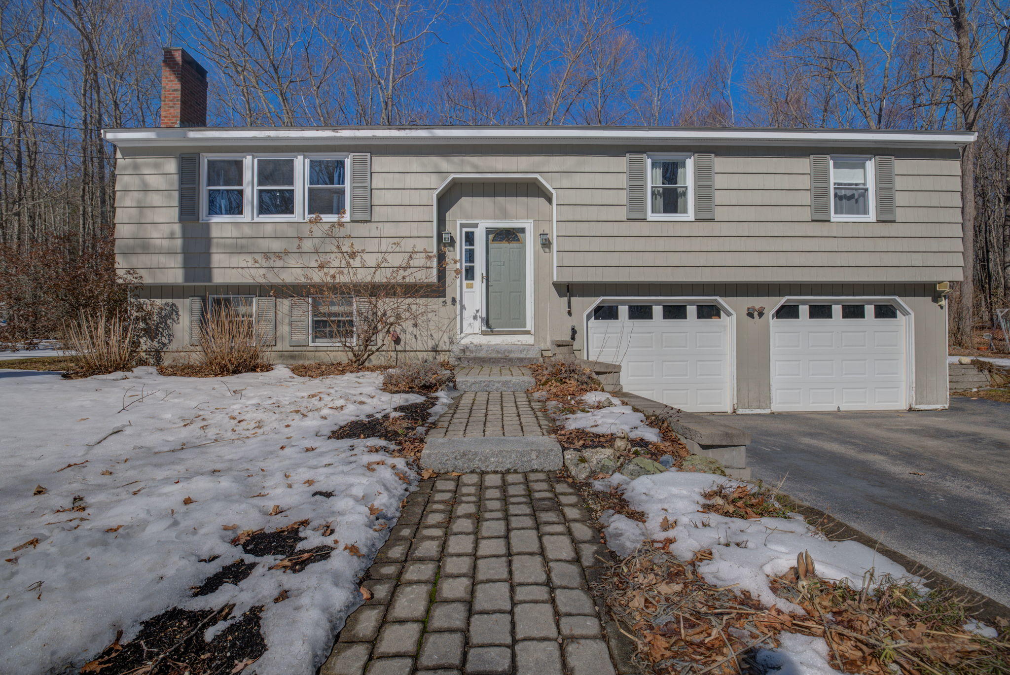 10 Oak Ridge Road Cumberland, ME 04021 - Photo 2 of 30 5-web-or-mls-Pic#-5