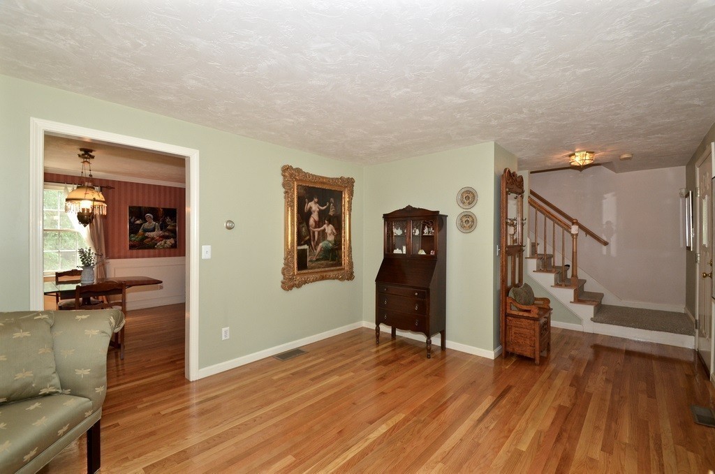 253 South Bolton Road Bolton, MA 01740 - Photo 6 of 21
