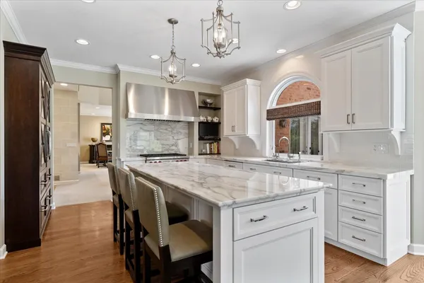 $1,599,000 | 1940 Browning Court, Highland Park, IL 60035