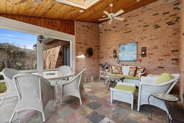 $1,599,000 | 1940 Browning Court, Highland Park, IL 60035