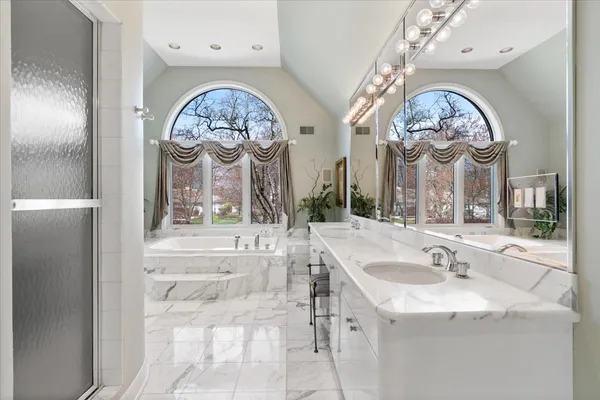 $1,599,000 | 1940 Browning Court, Highland Park, IL 60035
