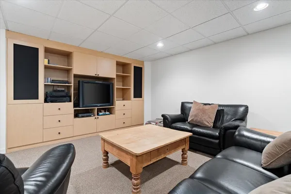 $1,599,000 | 1940 Browning Court, Highland Park, IL 60035