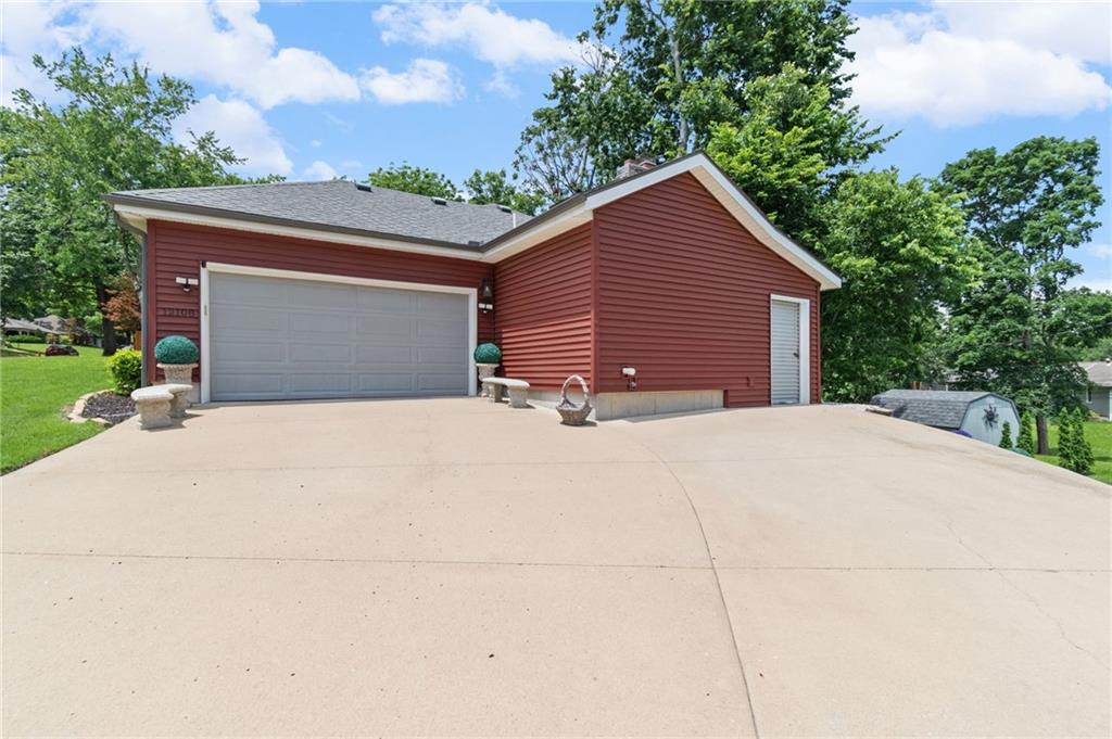 12108 Oak Ridge Road Independence, MO 64052 - Photo 7 of 66