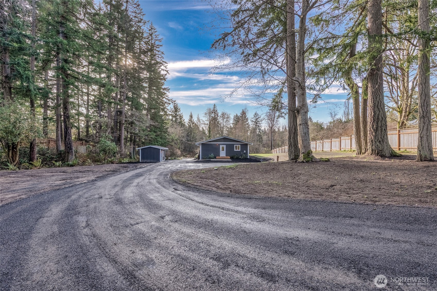 11828 Cove Road Southwest Vashon, WA 98070 - Photo 32 of 37 Gallery Image 32