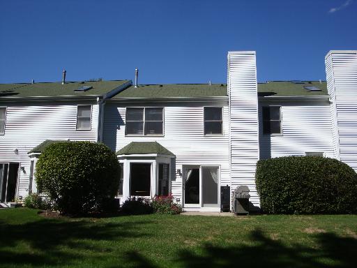 223 Spring Point Drive Carpentersville, IL 60110 - Photo 12 of 16