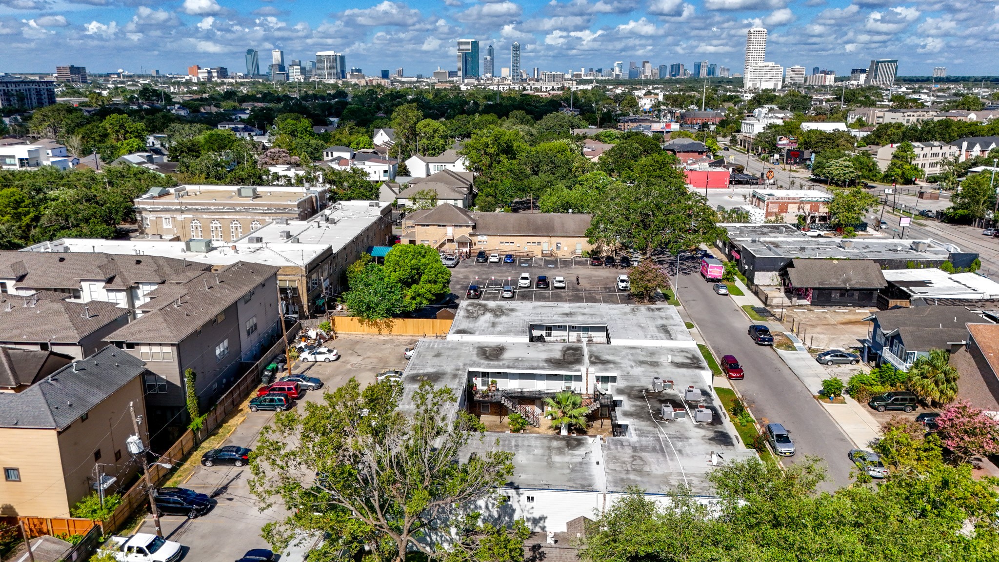 1419 Hawthorne Street, Unit 9 Houston, TX 77006 - Photo 18 of 24 an aerial view of a city