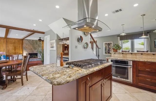 $435,000 | 603 Chedworth Drive, Houston, TX 77062