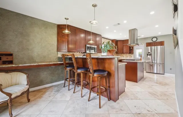 $435,000 | 603 Chedworth Drive, Houston, TX 77062