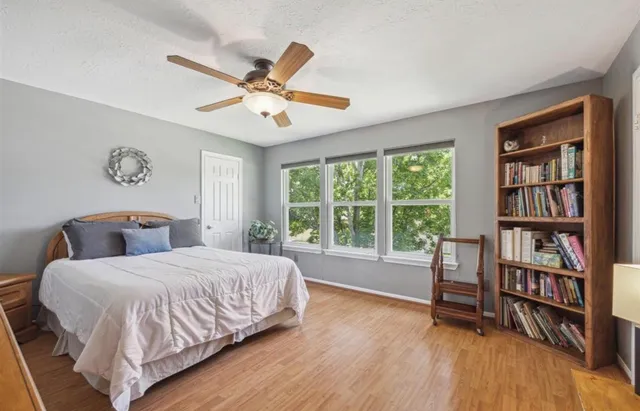 $435,000 | 603 Chedworth Drive, Houston, TX 77062