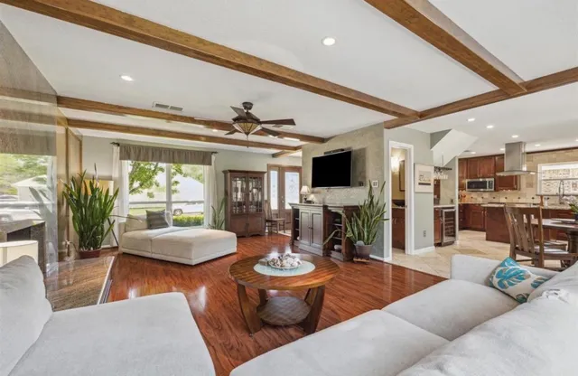 $435,000 | 603 Chedworth Drive, Houston, TX 77062