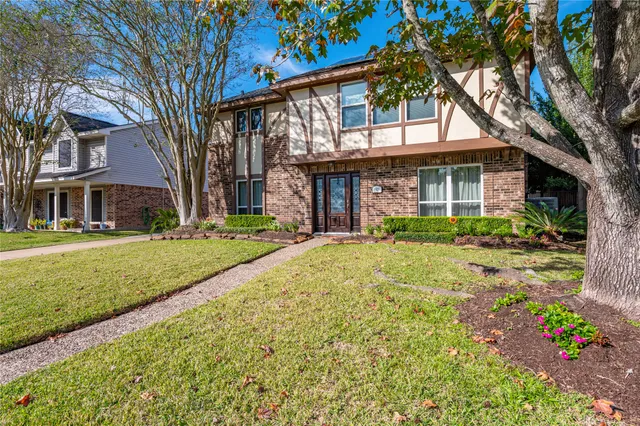 $435,000 | 603 Chedworth Drive, Houston, TX 77062