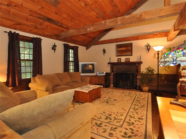 10 Tucker Road Canton, MA 02021 - Photo 4 of 22 Gallery Image 4