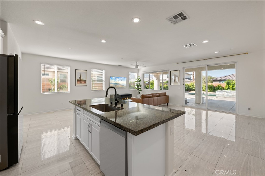50105 Rocamora Street Indio, CA 92201 - Photo 3 of 43 Gallery Image 3