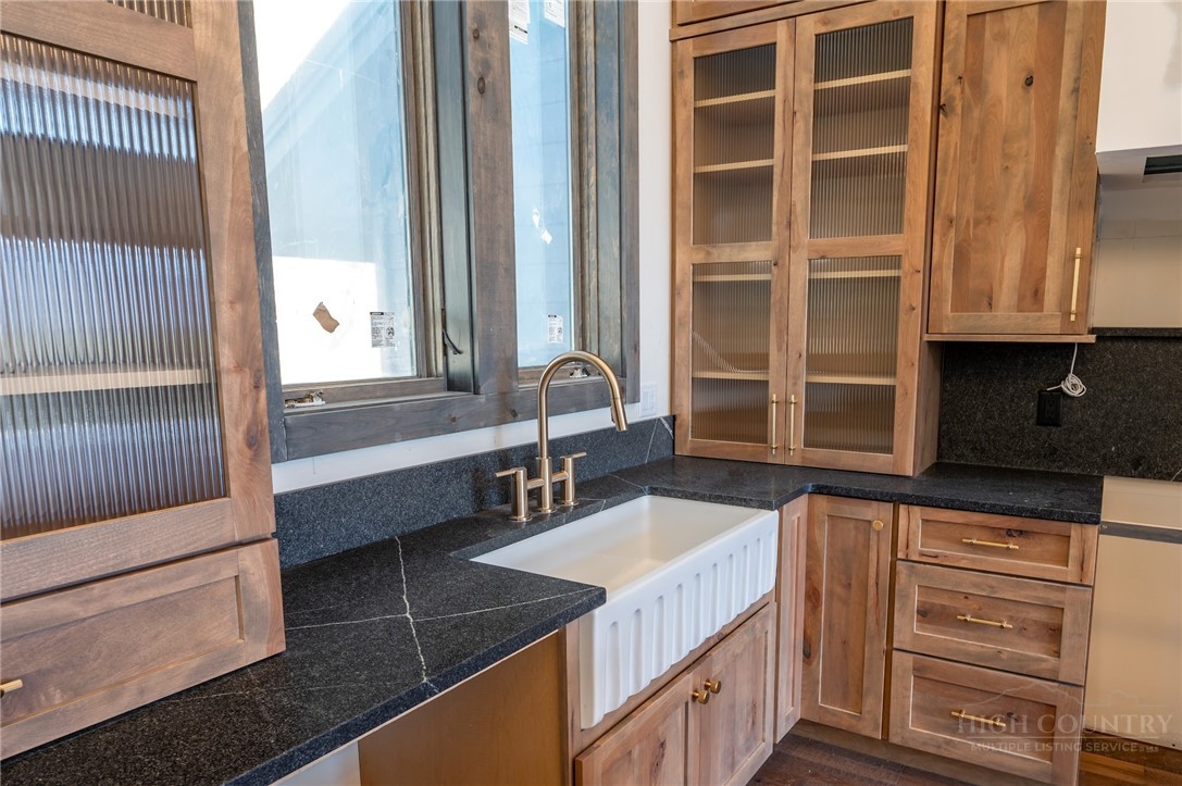 63 Two Hawks Lane Newland, NC 28657 - Photo 10 of 43