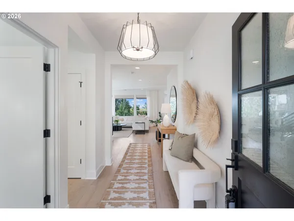 $1,850,000 | 3724 Southwest Hillside Drive, Portland, OR 97221