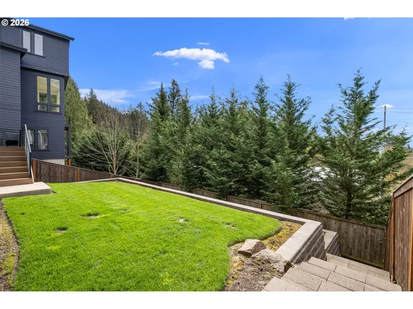 $1,850,000 | 3724 Southwest Hillside Drive, Portland, OR 97221