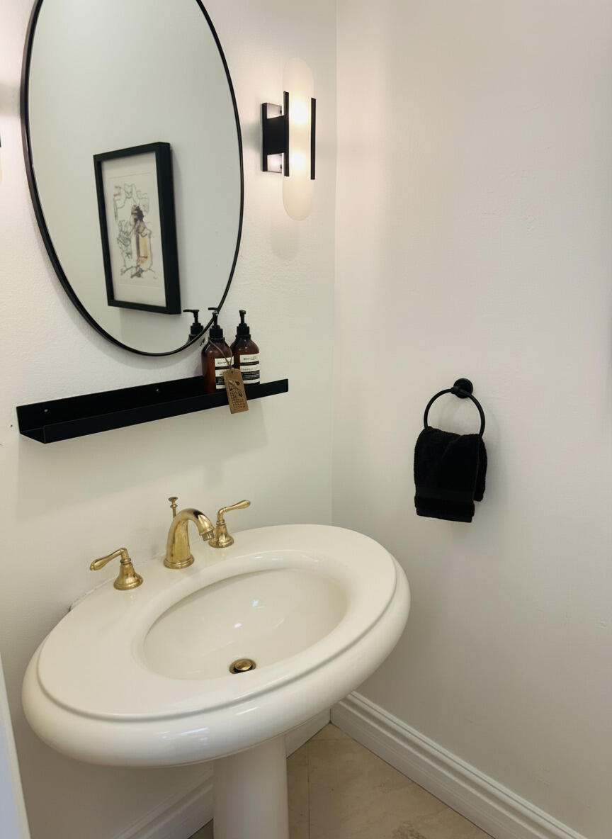 70710 Frank Sinatra Drive Rancho Mirage, CA 92270 - Photo 49 of 65 Wash Area
