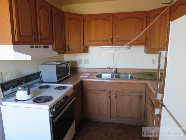 1825 Friendship Church Road Boone, NC 28607 - Photo 12 of 25 Gallery Image 12
