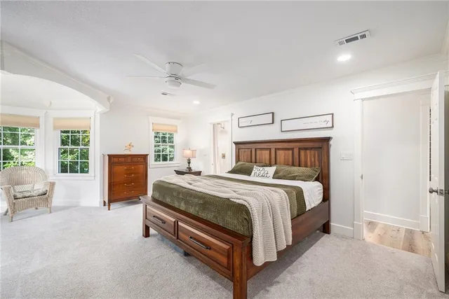 $529,900 | 12020 North Windbrook Court, Parkville, MO 64152