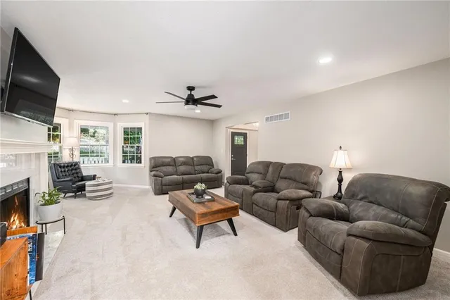 $529,900 | 12020 North Windbrook Court, Parkville, MO 64152