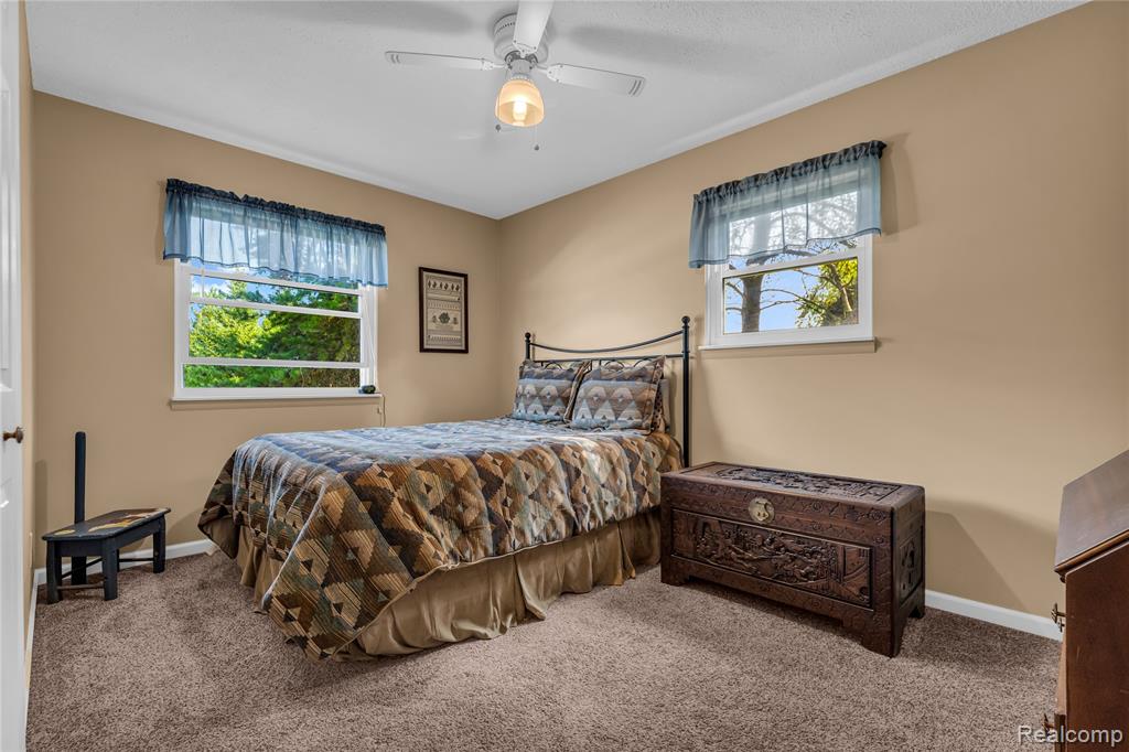 3145 South Fenton Road Holly, MI 48442 - Photo 17 of 34 Gallery Image 17
