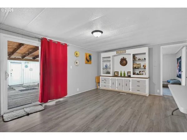 $184,900 | 381 2nd Street, Baker City, OR 97814