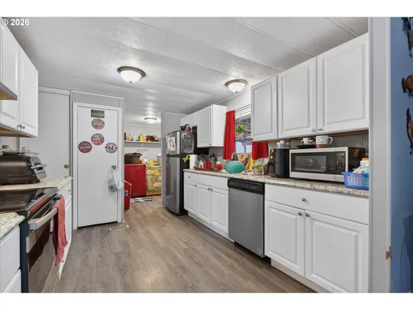 $184,900 | 381 2nd Street, Baker City, OR 97814