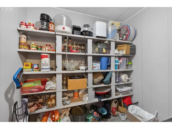 $184,900 | 381 2nd Street, Baker City, OR 97814