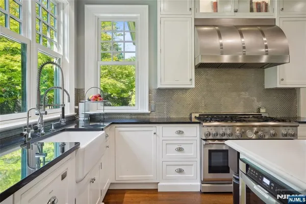 $5,295,000 | 40 Highland Avenue, Short Hills, NJ 07078