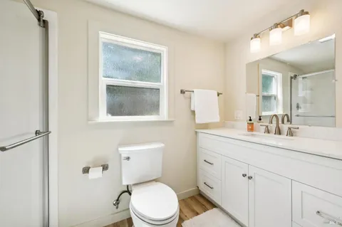 $880,000 | 301 Powell Avenue, Unit A, Healdsburg, CA 95448
