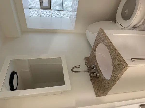 $1,800 | 2707 North Central Park Avenue, Unit G, Chicago, IL 60647