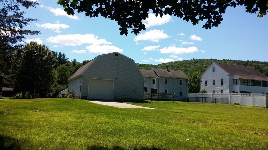 36 Blandford Stage Road Russell, MA 01071 - Photo 3 of 19 Gallery Image 3