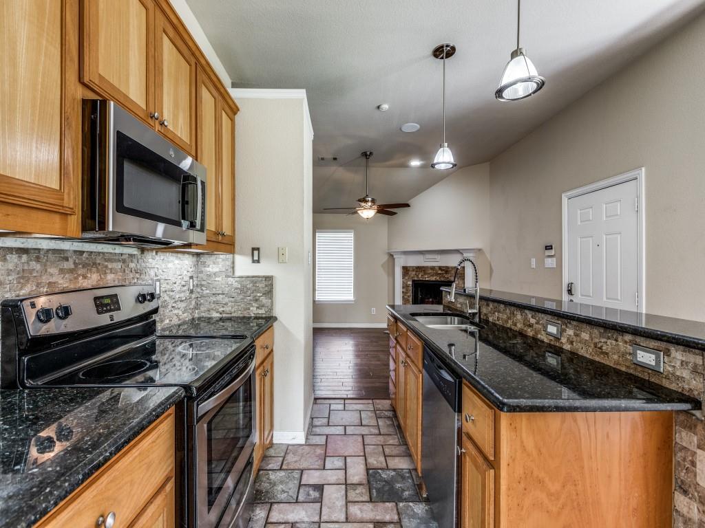 416 Scott Lane Pilot Point, TX 76258 - Photo 3 of 12