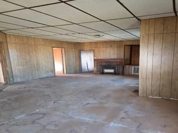 $15,900 | 202 South Jefferson Avenue, Anthony, KS 67003