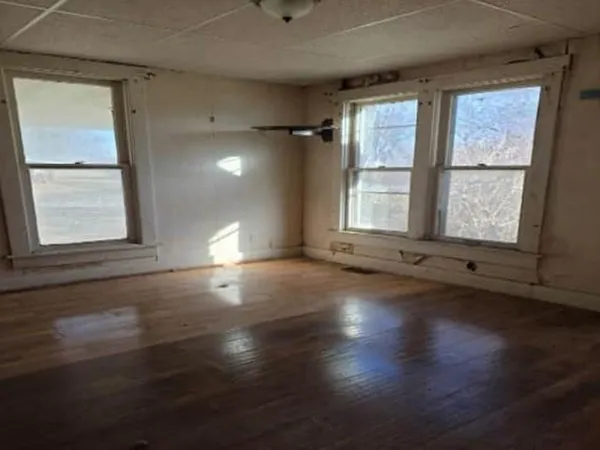 $15,900 | 202 South Jefferson Avenue, Anthony, KS 67003