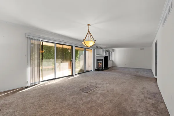 $379,900 | 5327 Fairway Court, West Bloomfield, MI 48323