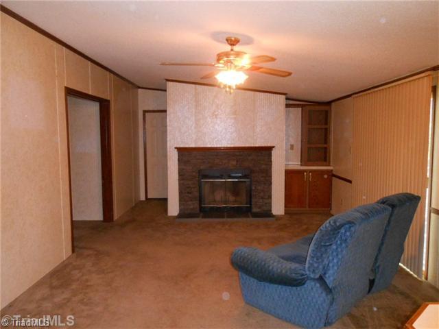 887 Obryant Road Reidsville, NC 27320 - Photo 11 of 16 Den/Family/Great Room. Den