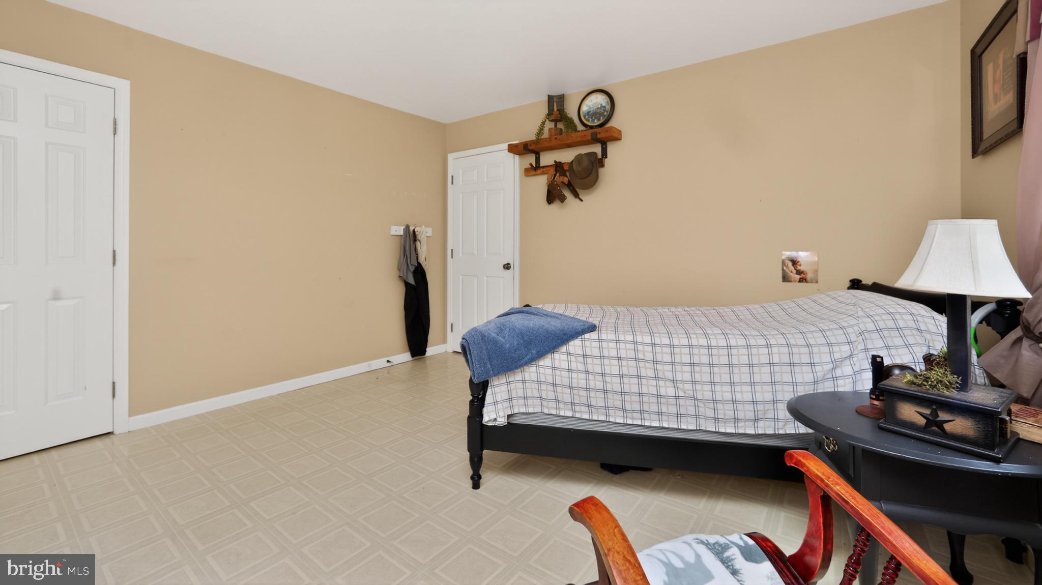 257 Hill Road New Holland, PA 17557 - Photo 67 of 94 Cozy, inviting bedroom with charm.