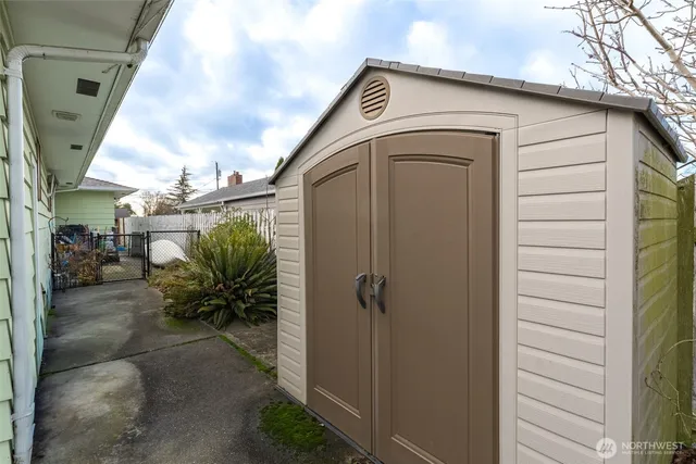 a view of a door of the house