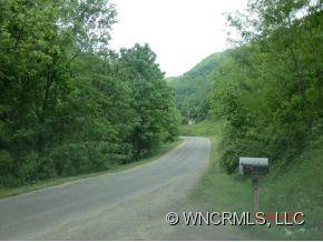 214 Simms Fork Road Burnsville, NC 28714 - Photo 11 of 12 Gallery Image 11