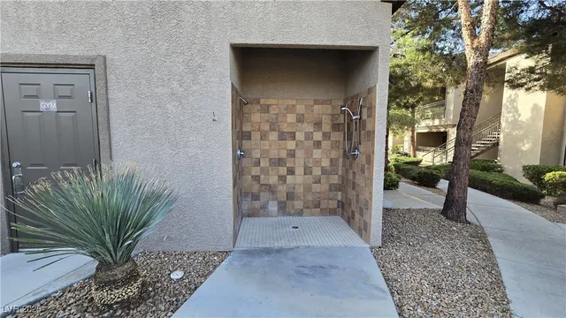 $189,500 | 8250 North Grand Canyon Drive, Unit 1147, Las Vegas, NV 89166