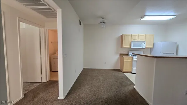 $189,500 | 8250 North Grand Canyon Drive, Unit 1147, Las Vegas, NV 89166