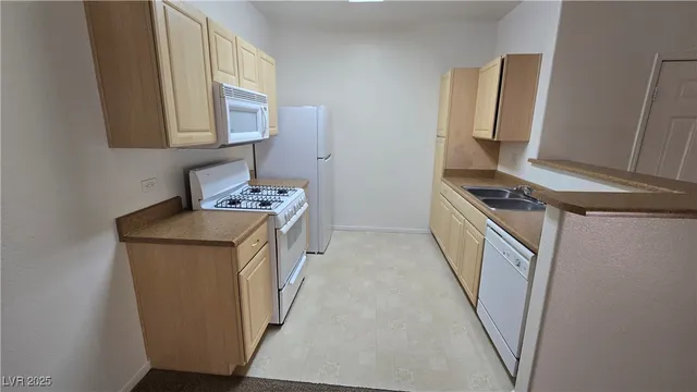 $189,500 | 8250 North Grand Canyon Drive, Unit 1147, Las Vegas, NV 89166