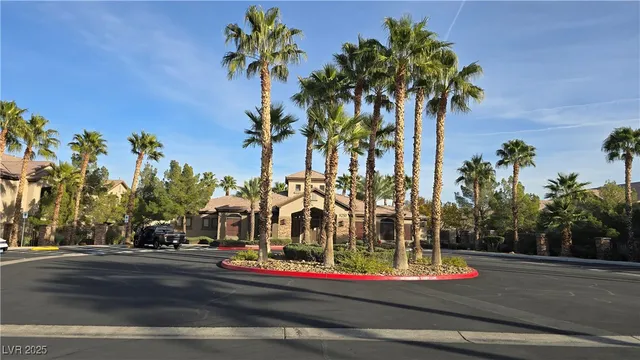$189,500 | 8250 North Grand Canyon Drive, Unit 1147, Las Vegas, NV 89166