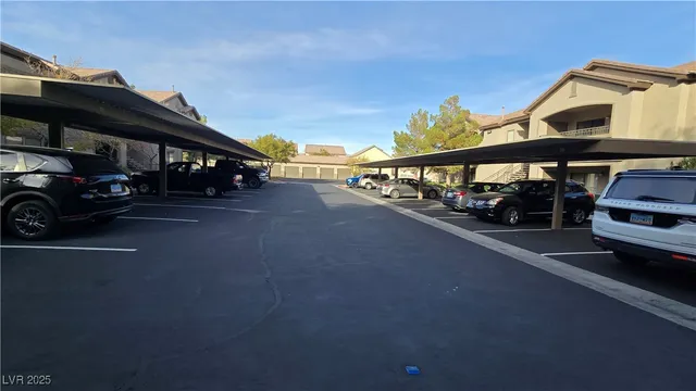 $189,500 | 8250 North Grand Canyon Drive, Unit 1147, Las Vegas, NV 89166