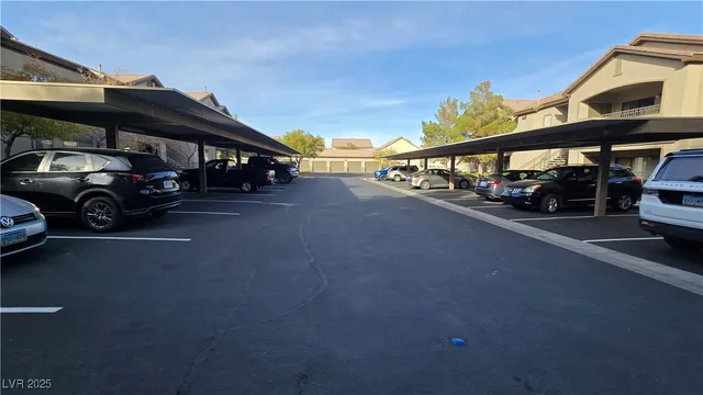 $189,500 | 8250 North Grand Canyon Drive, Unit 1147, Las Vegas, NV 89166