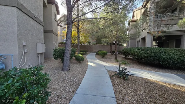 $189,500 | 8250 North Grand Canyon Drive, Unit 1147, Las Vegas, NV 89166