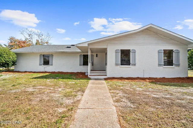 $3,500 | 224 East Lakeshore Drive, Panama City Beach, FL 32413