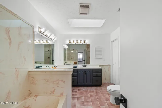 $3,500 | 224 East Lakeshore Drive, Panama City Beach, FL 32413